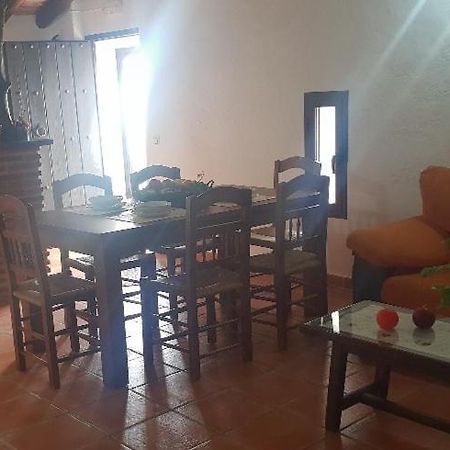 Cortijo El Pajar Guest House เอลกัสตอร์ ภายนอก รูปภาพ